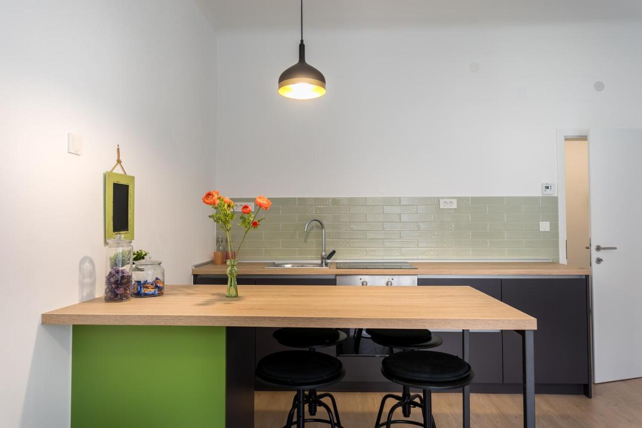 Go2Zagreb Chick Apartment Private Parking Available Dış mekan fotoğraf